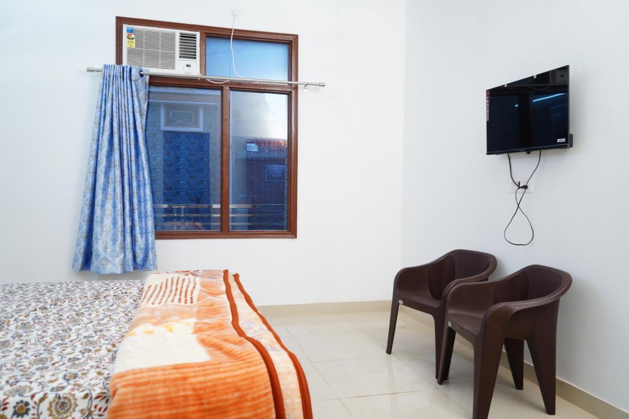 Bed and Breakfast Roop Niwas Amritsar Exterior foto