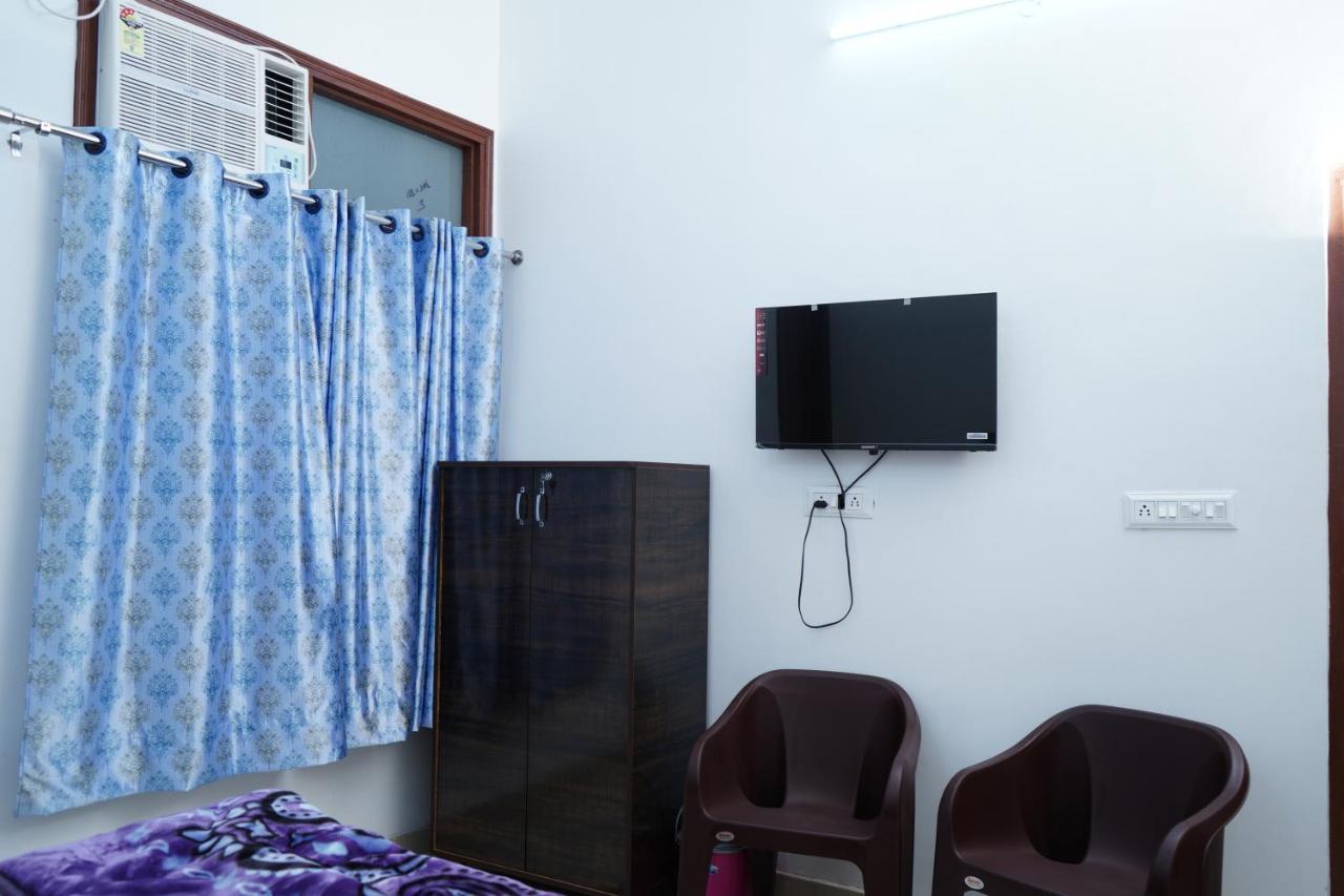 Bed and Breakfast Roop Niwas Amritsar Exterior foto