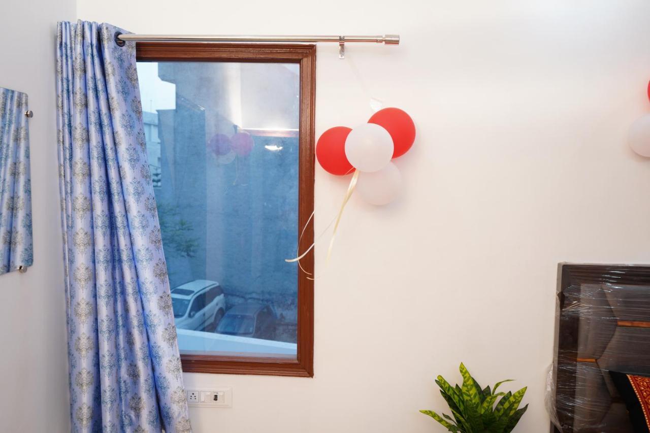 Bed and Breakfast Roop Niwas Amritsar Exterior foto