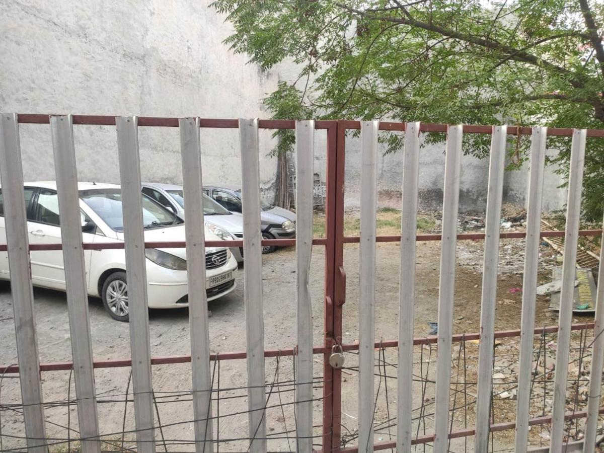 Bed and Breakfast Roop Niwas Amritsar Exterior foto