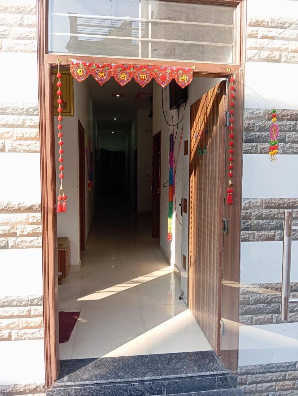 Bed and Breakfast Roop Niwas Amritsar Exterior foto