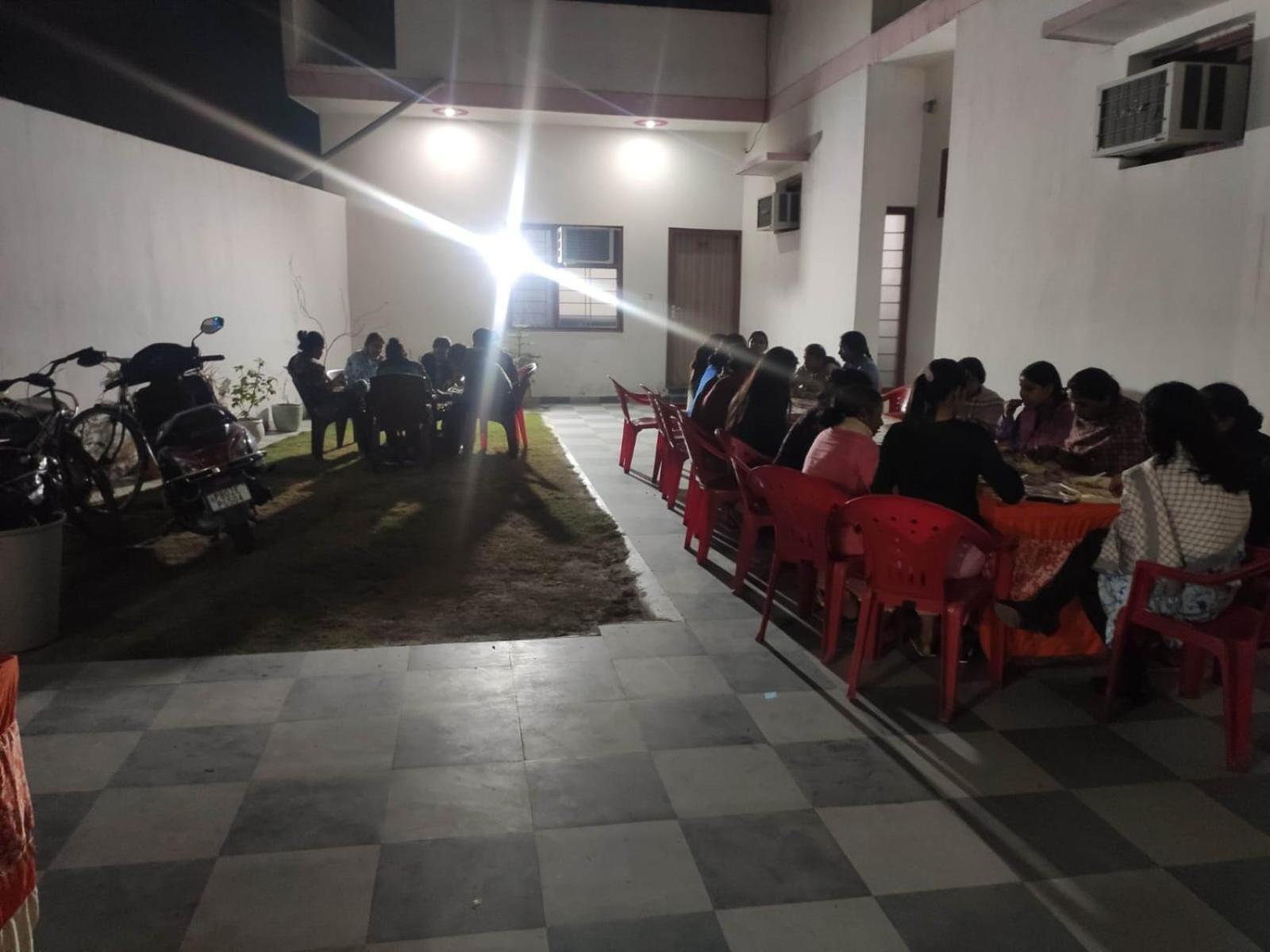 Bed and Breakfast Roop Niwas Amritsar Exterior foto