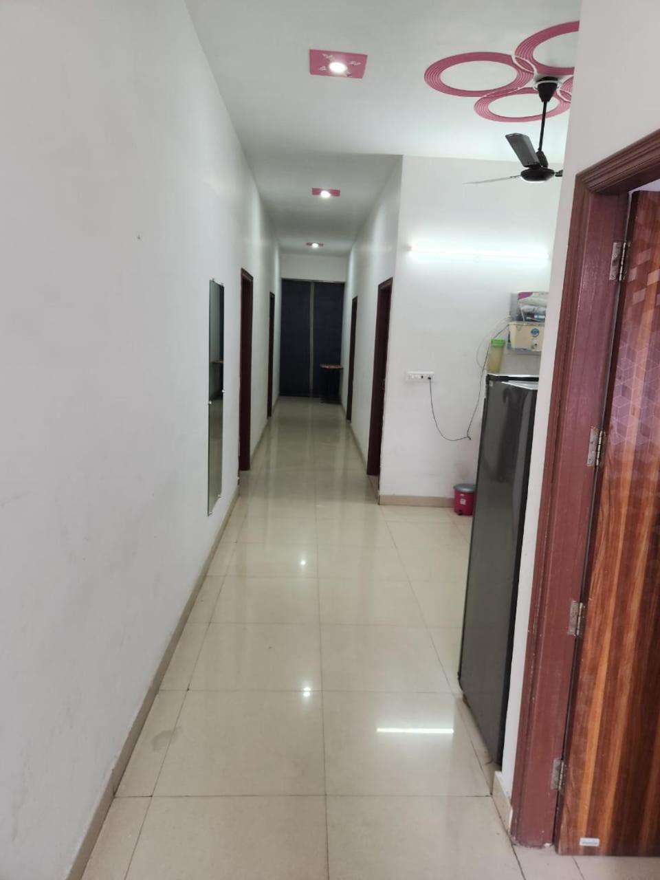 Bed and Breakfast Roop Niwas Amritsar Exterior foto